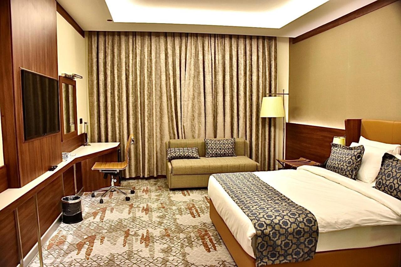 ‘Ibrī Royal Vista Hotel מראה חיצוני תמונה