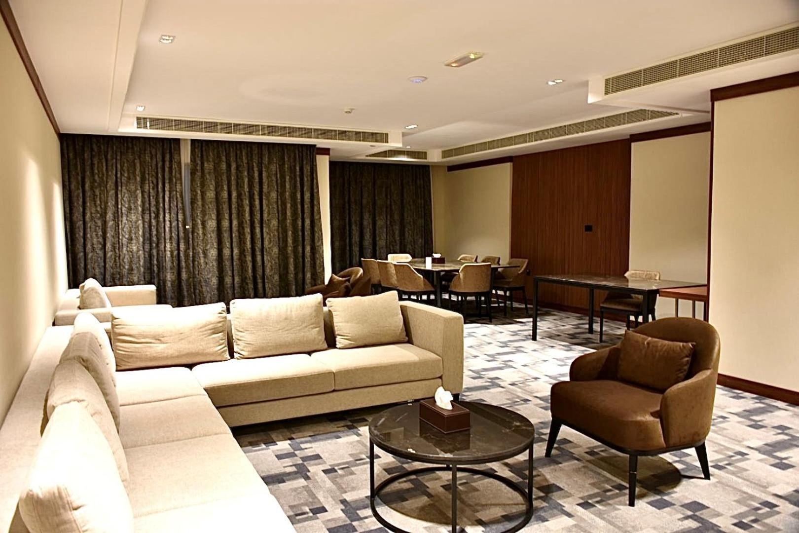 ‘Ibrī Royal Vista Hotel מראה חיצוני תמונה