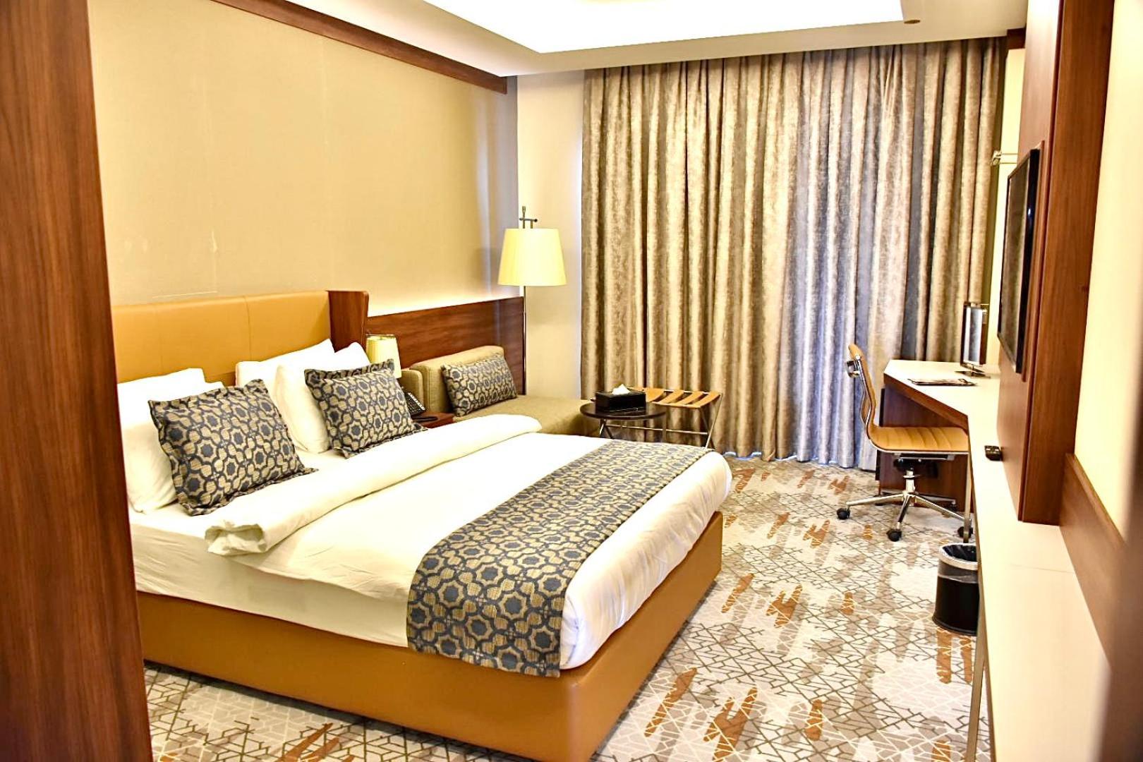 ‘Ibrī Royal Vista Hotel מראה חיצוני תמונה