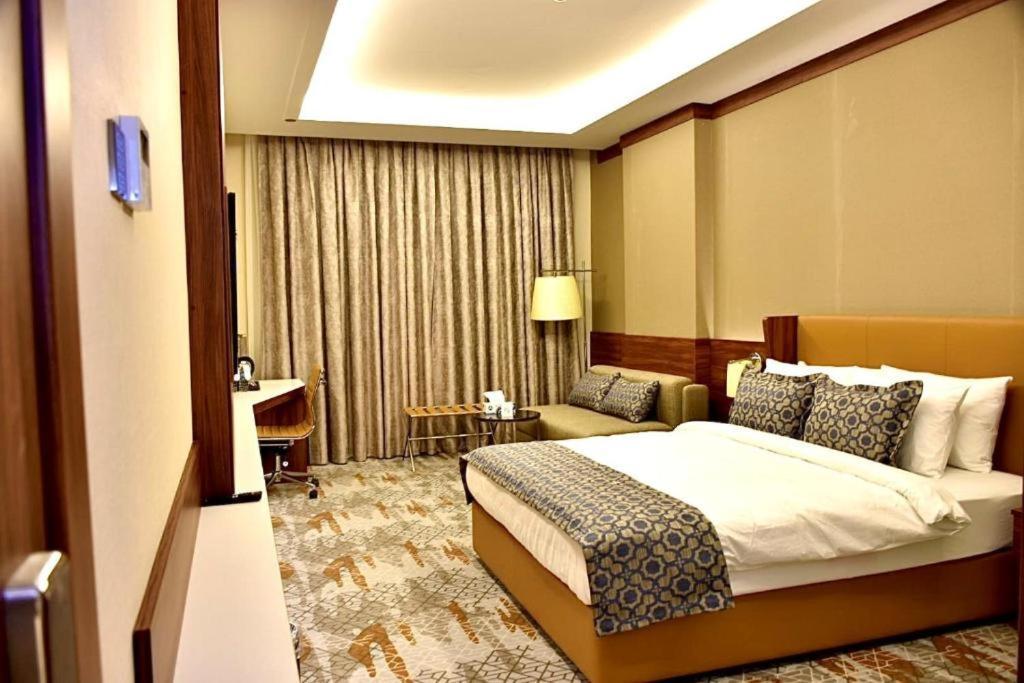 ‘Ibrī Royal Vista Hotel מראה חיצוני תמונה